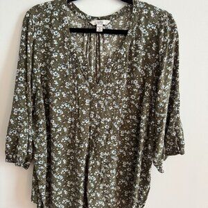 Women's Croft & Barrow Floral Green Blouse